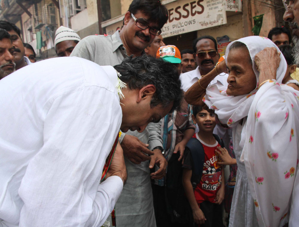 UNION STATE MINISTER & MP.MILIND DEORA VISIT SOUTH MUMBAI ASSEMBLY.