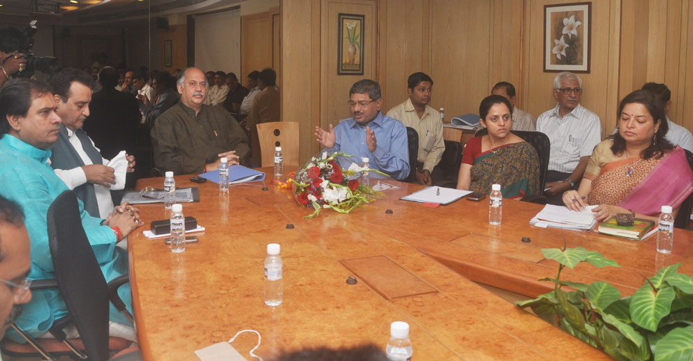 UNION MINISTER GURUDAS KAMATJI AT MMRDA. BANDRA.