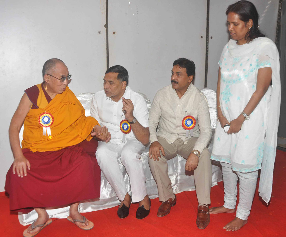 BUDDHIST SPIRITUAL & NOBEL PEACE LAUREATE DALAILAMAJI  IN MUMBAI .