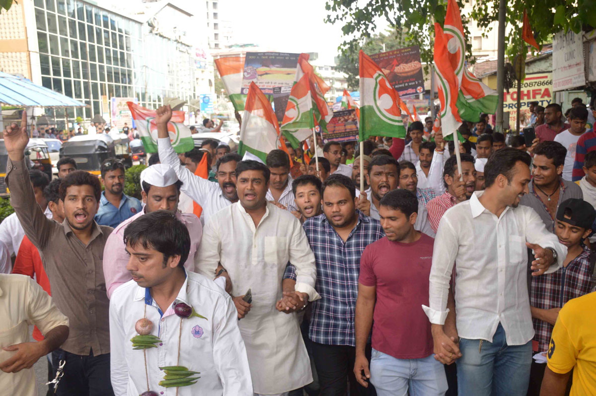 North West District Youth Congress Protest Agitation Rally Against BJP-Sena Govt All Over Rising Price at Jogeshwari (W).