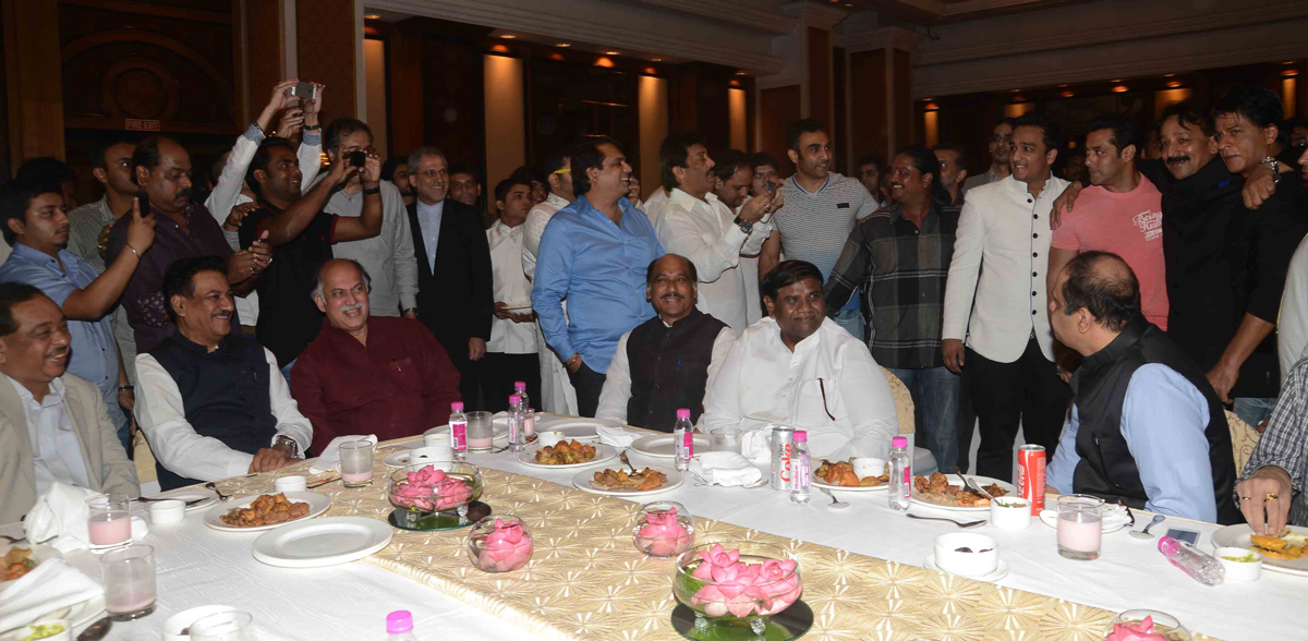 RAMZAN ROZA-E-IFTAR PARTY AT HOTEL TAJ LAND END BANDRA.