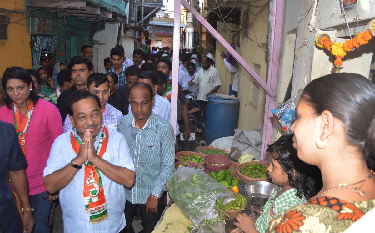 176-Bandra(E) Assembly Constituency Congress-NCP Candidate Narayanrao Rane Rally From Dawri Colony to Teacher Colony Kherwadi Bandra.