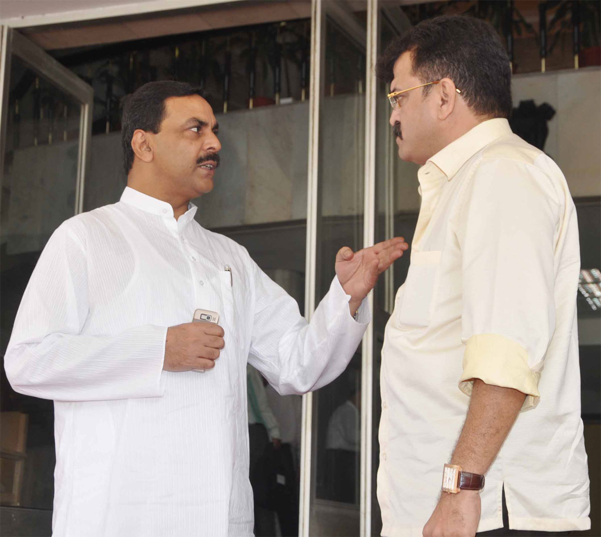 MINISTER MOHD.ARIF NASIM KHAN & MLA JITENDRA AVHAD AT VIDHAN BHAVAN.