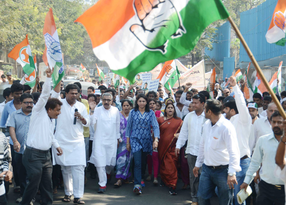 MP.Priya Dutt during Protest Rally against BMC.