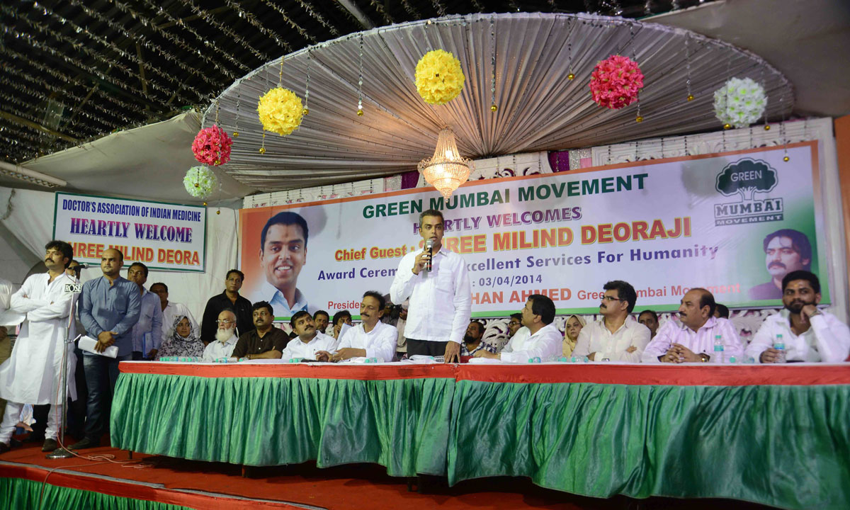 Congress/NCP/PRP (Kawade)/ Republican Party of India (Democratic) Alliance MP.Candidate Milind Deora at Mehfil Hall Madanpura.