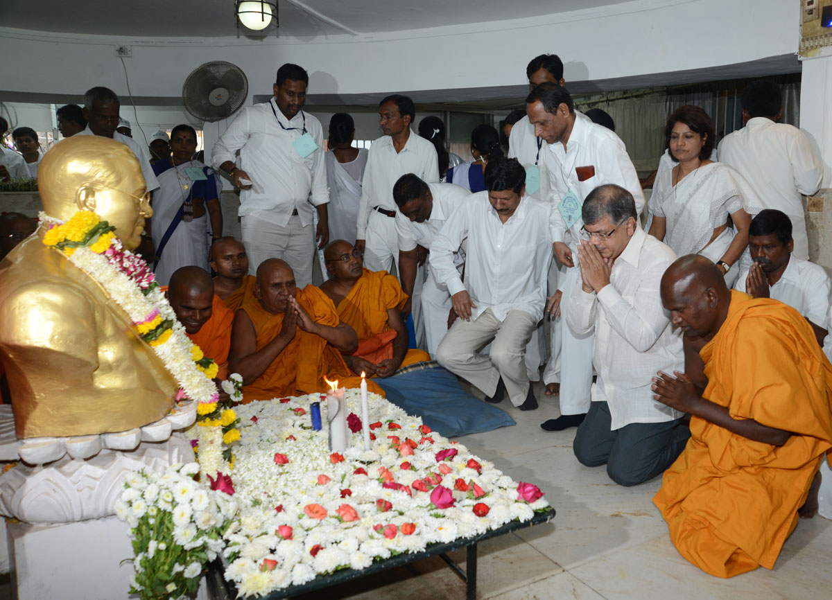 TRIBUTE TO BHARAT RATNA DR.BABASAHEB AMBEDKAR ON HIS MAHAPARINIRVAN DIN AT CHAITY BHOOMI DADAR.