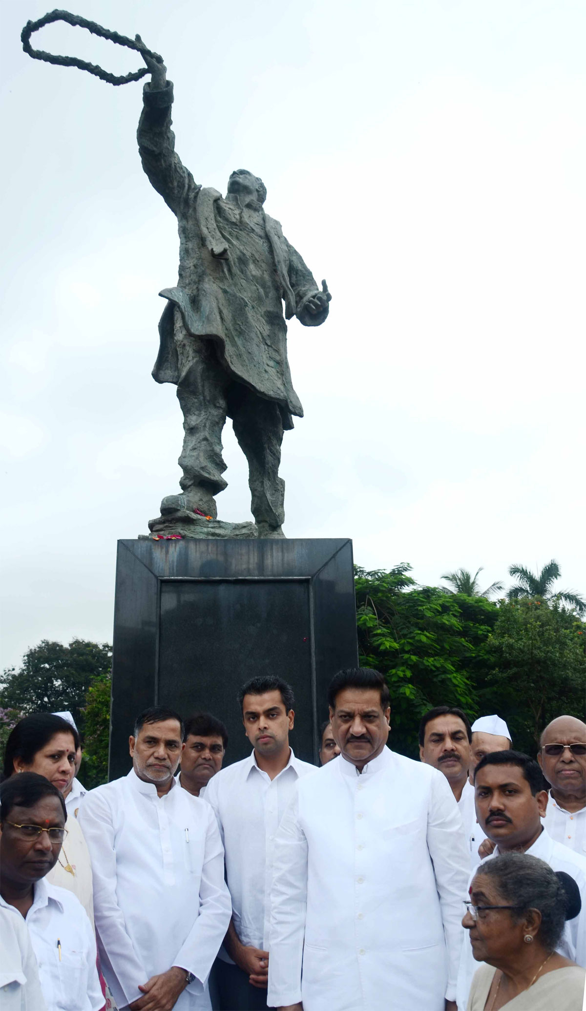 ON 68th BIRTH ANNIVERSARY OF BHARAT RATNA LATE PRIME MINISTER RAJIVJI GANDHI IN MUMBAI.