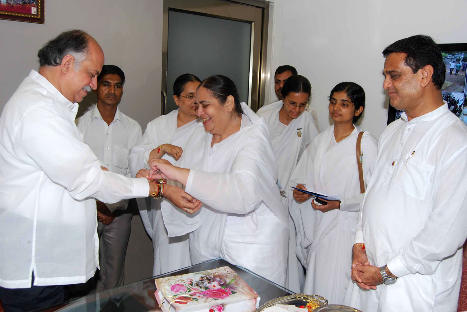 EX.UNION MINISTER & M.P.GURUDAS KAMAT CELEBRATE RAKHI PURNIMA AT ANDHREI OFFICE.