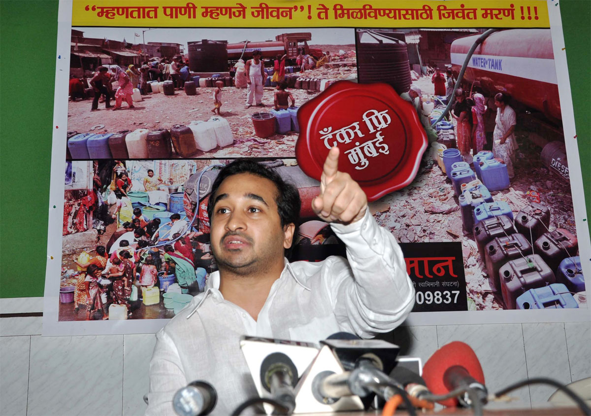 "TANKER FREE MUMBAI CITY" CAMPAIGN BY SWABHIMAN SANGHATNA PRESIDENT NITESH RANE IN MUMBAI.