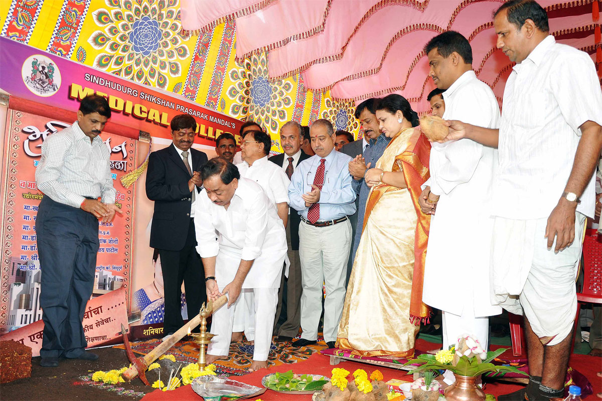 MINISTER NARAYANRAO RANE & MINISTER PATANGRAO KADAM AT SINDHUDURGH KANKAVLI.
