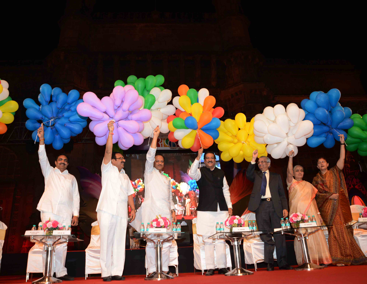 CULTURAL AFFAIRS PRESENTS SAPTRANG 2013 AT GATE WAY OF INDIA.