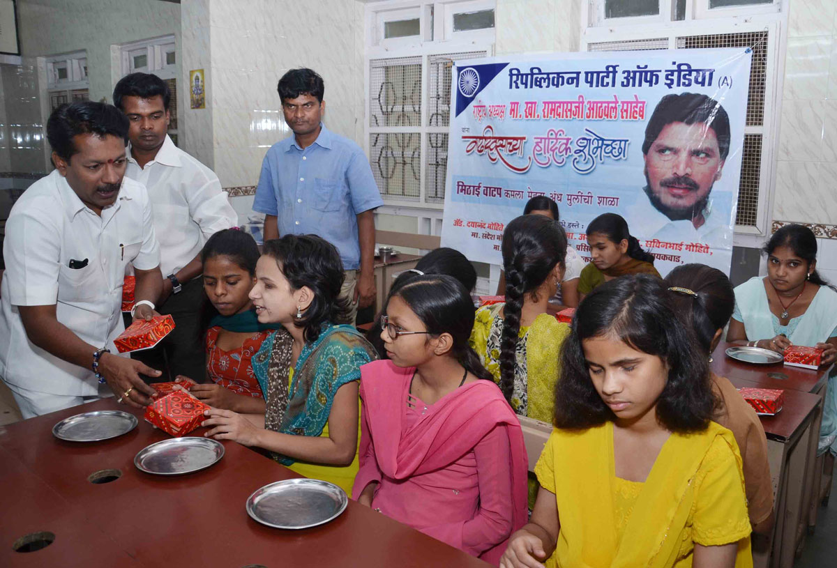 RPI PRESIDENT RAMDAS ATHAWALE BIRTHDAY CELEBRATION AT MUMBAI DADAR NAIGAON.