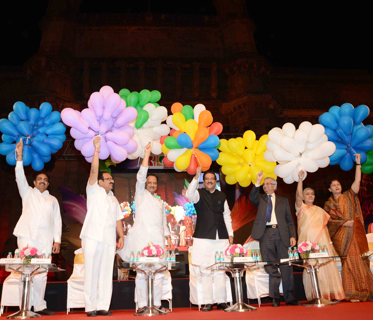CULTURAL AFFAIRS PRESENTS SAPTRANG 2013 AT GATE WAY OF INDIA.