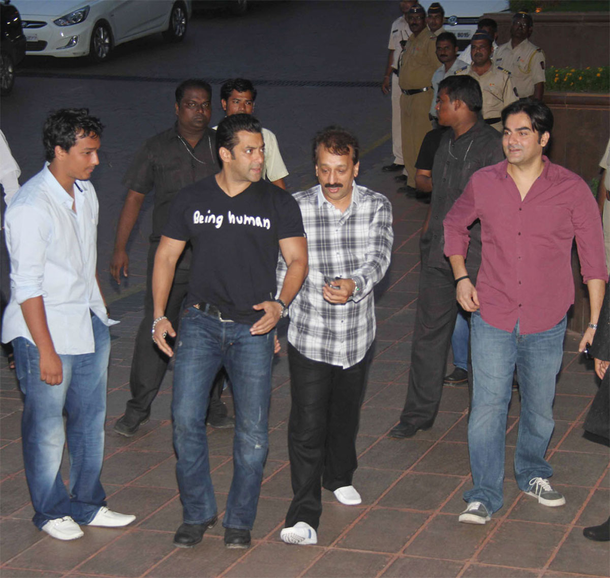 ROZA-E- IFTAR PARTY AT HOTEL TAJ LAND BANDRA .