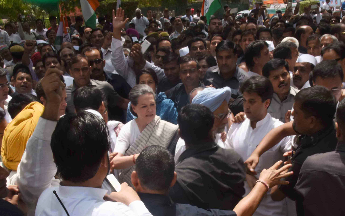 AICC in Chief Presence President Sonia Gandhiji & Rahul Gandhi Protest March against BJP Govt. as " Loktantra Bachao Rally" from Delhi Jantar Mantar to Parliament.
