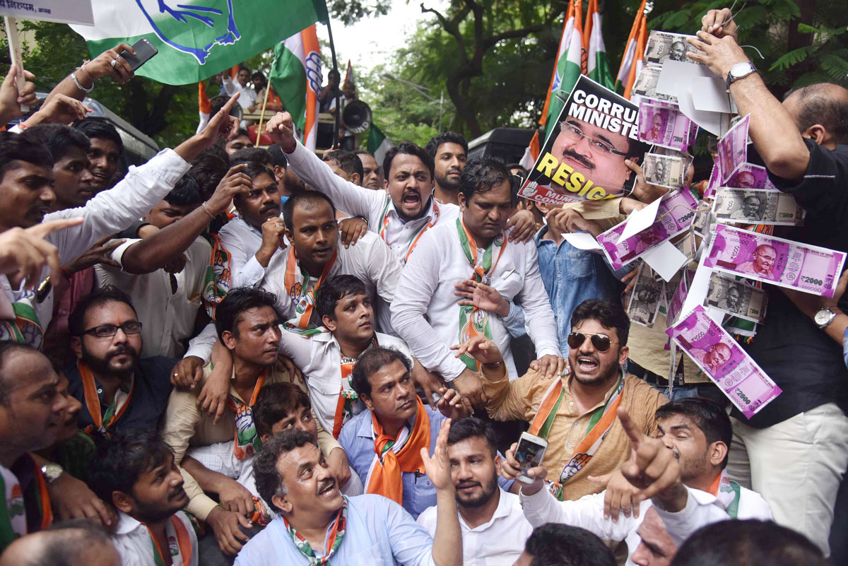 Mumbai Congress Committee & Mumbai Youth Congress Protest in Mumbai.