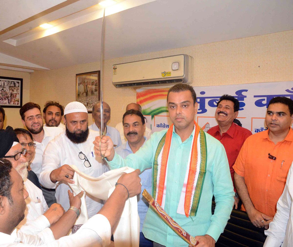 Mumbai Congress President Milind Deora at Rajiv Gandhi Bhavan, Azad Maidan.