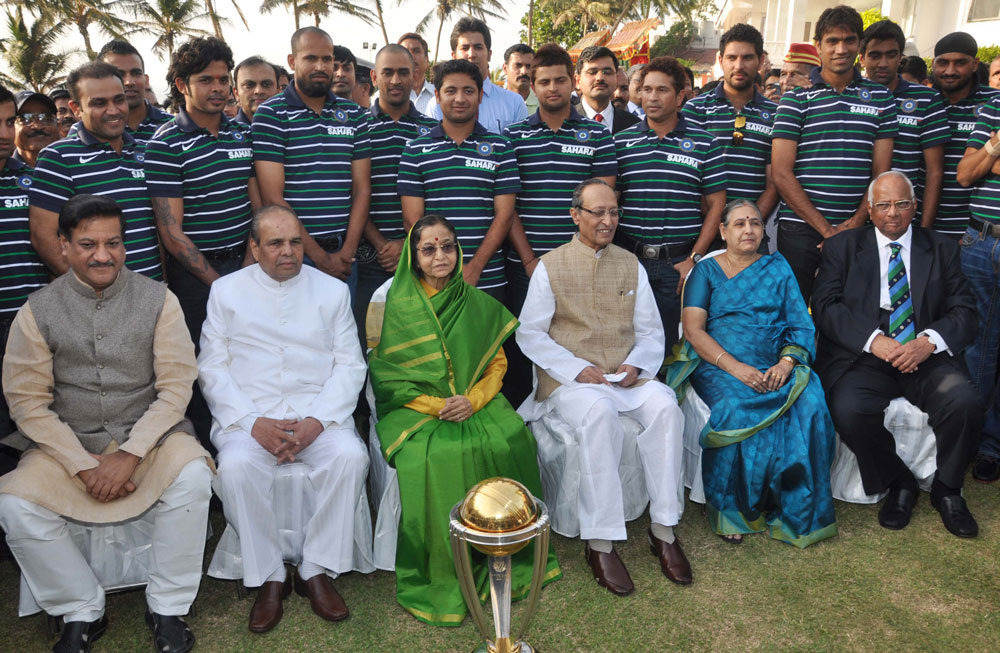 TEAM INDIA AT RAJ BHAVAN.