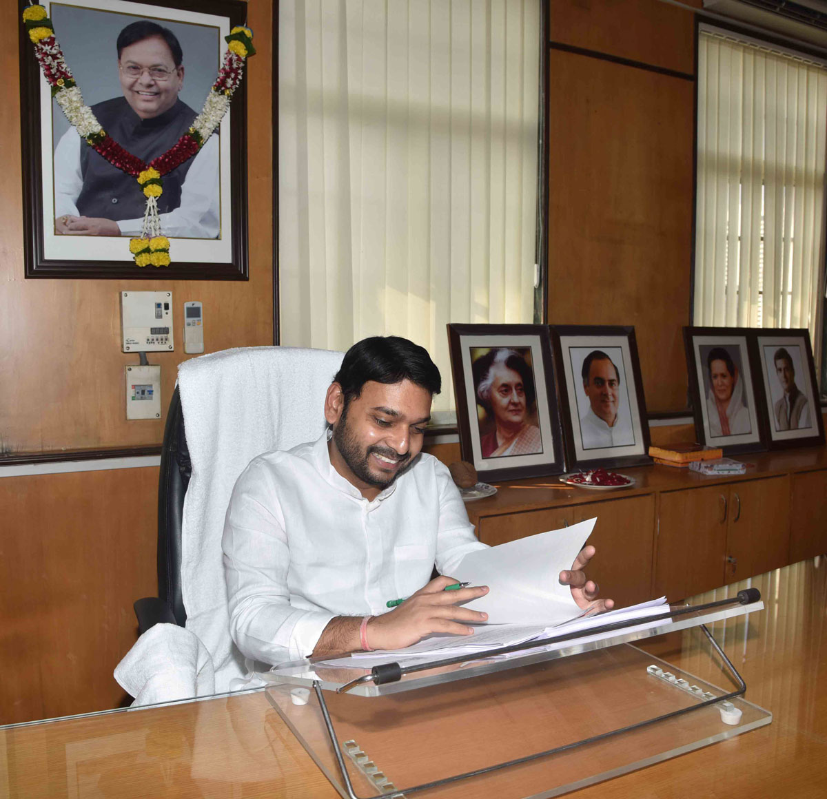 Minister Vishwajeet Kadam Took Charge at Mantralaya.