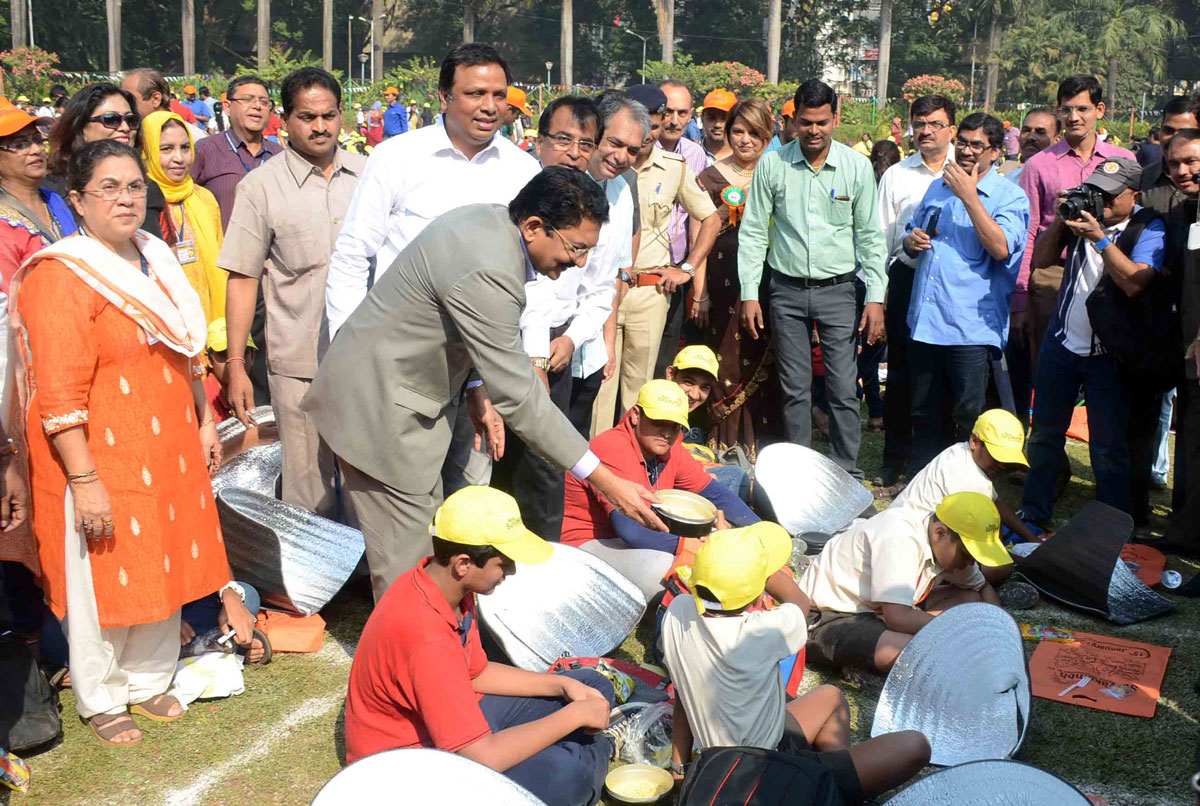 Governor Vidyasagar Rao & Union Minister Piyush Goyal at Bandra