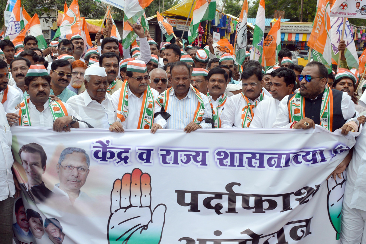 Opposition Party Leader MLA Radhakrishna Vikhe Patil during Congress Party Pardafash Andolan Rally at Aurangabad against BJP Govt. Negligence Towards Farmers & Govt.Policies.