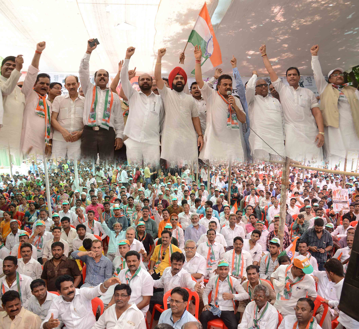 Mumbai Congress Protest Against "Suit Boot Ki Sarkar"
