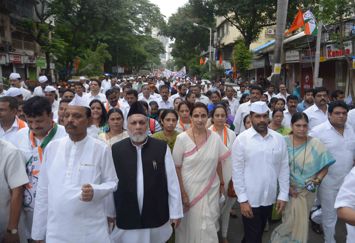 August Kranti Din in Mumbai at August Kranti Maidan.