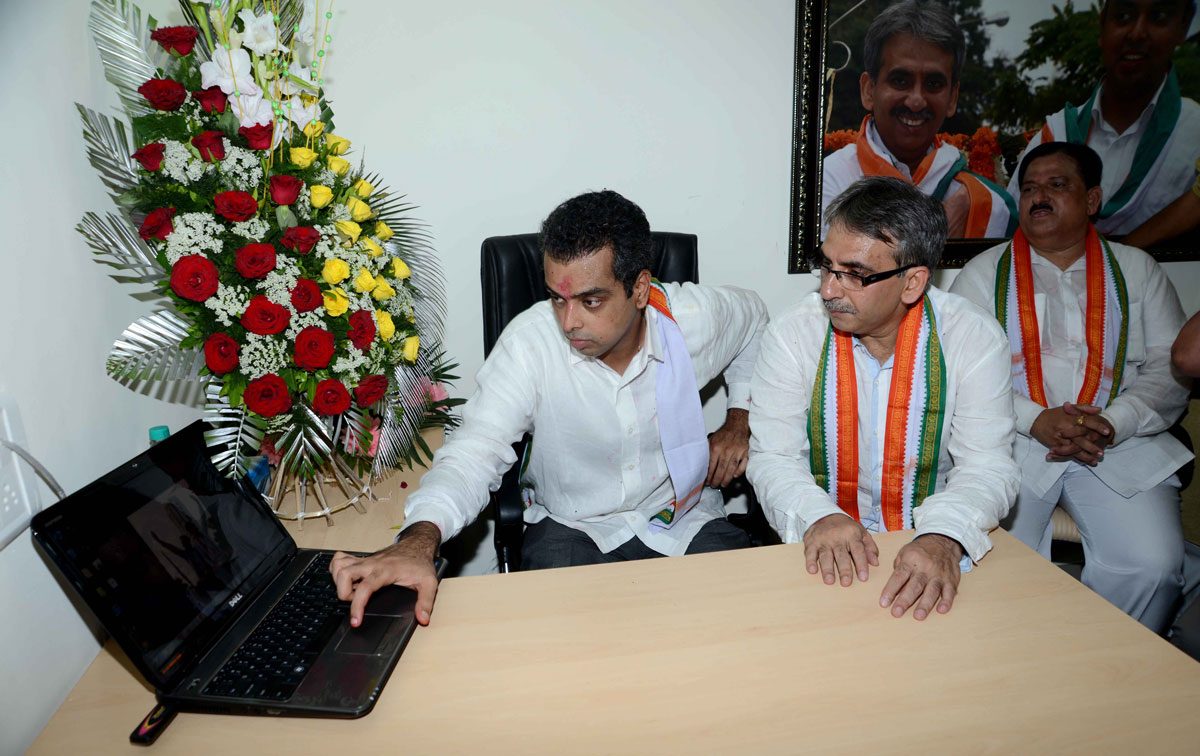 MP.& UNION MINISTER OF STATE MILIND DEORA & MLA AMIN PATEL IN SOUTH MUMBAI MUMBADEVI ASSEMBLY.