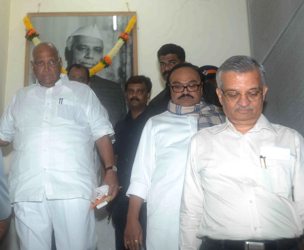 NCP CHIEF & CENTRAL MINISTER SHARAD PAWAR,MP.SUPRIYA SULE & MINISTER CHAGAN BHUJBAL AT Y.B. CHAVAN CENTRE.