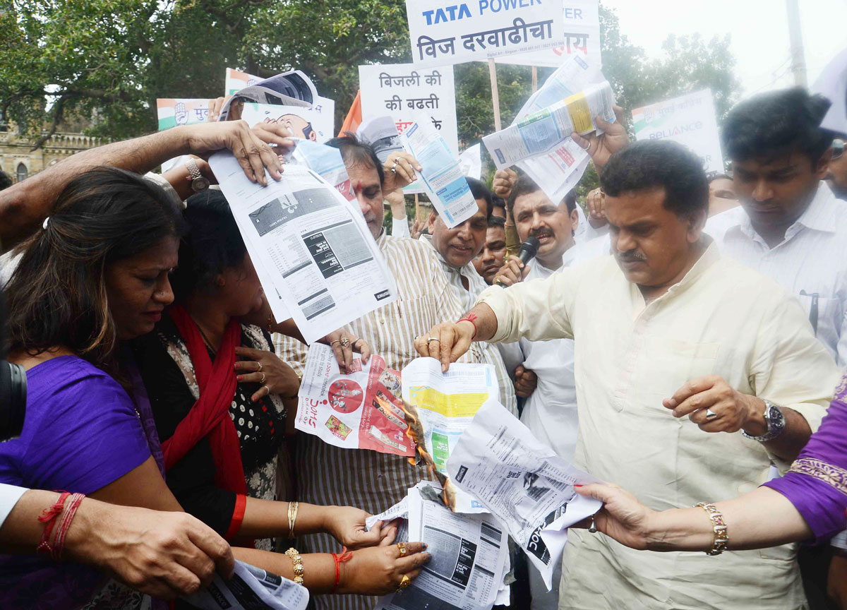 Mumbai Congress Protest against Reliance & TATA Power for Electricity Bill Rates Hike.