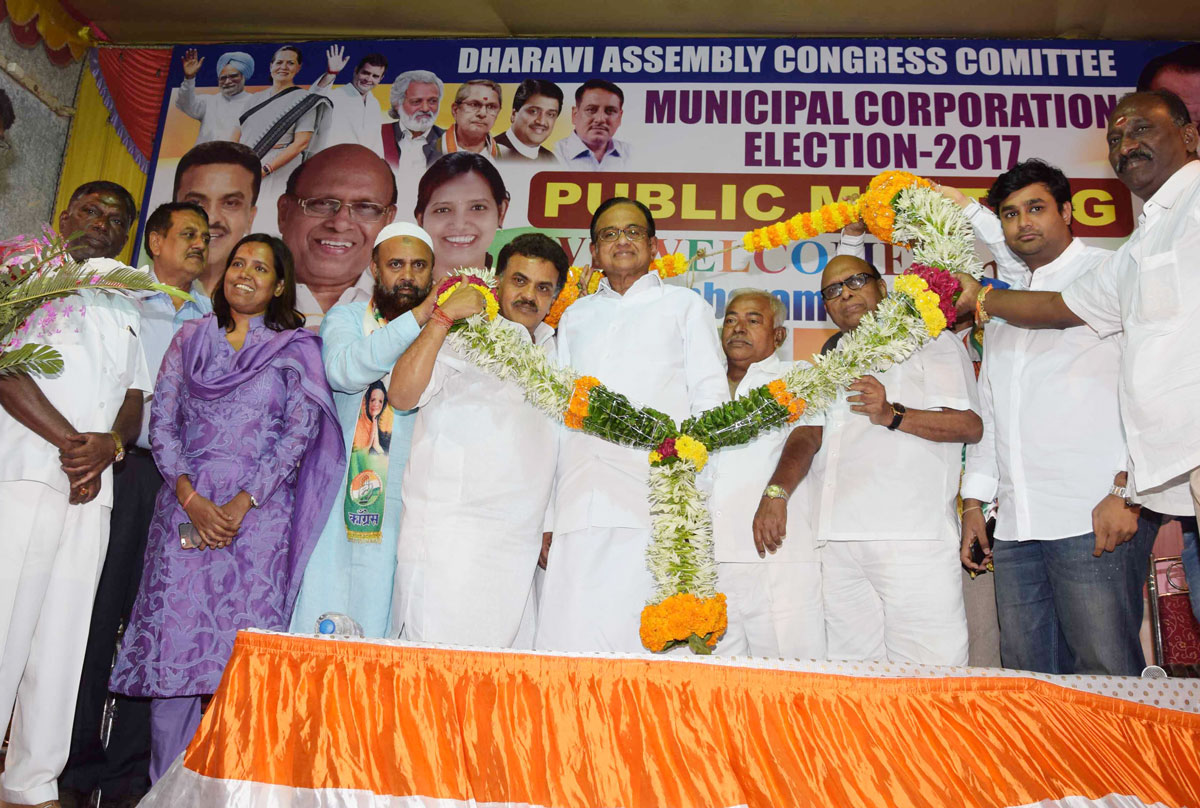 Congress Leader P Chidabaram & Sanjay Nirupam during Election Campaign Rally at Dharavi.