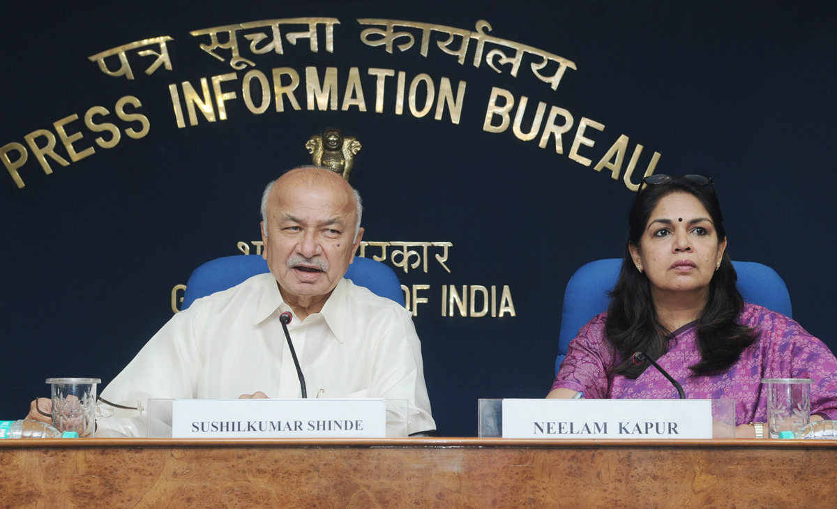 UNION MINISTER OF HOME SUSHILKUMAR SHINDE PRESS CONFERENCE AT NEW DEHLI.