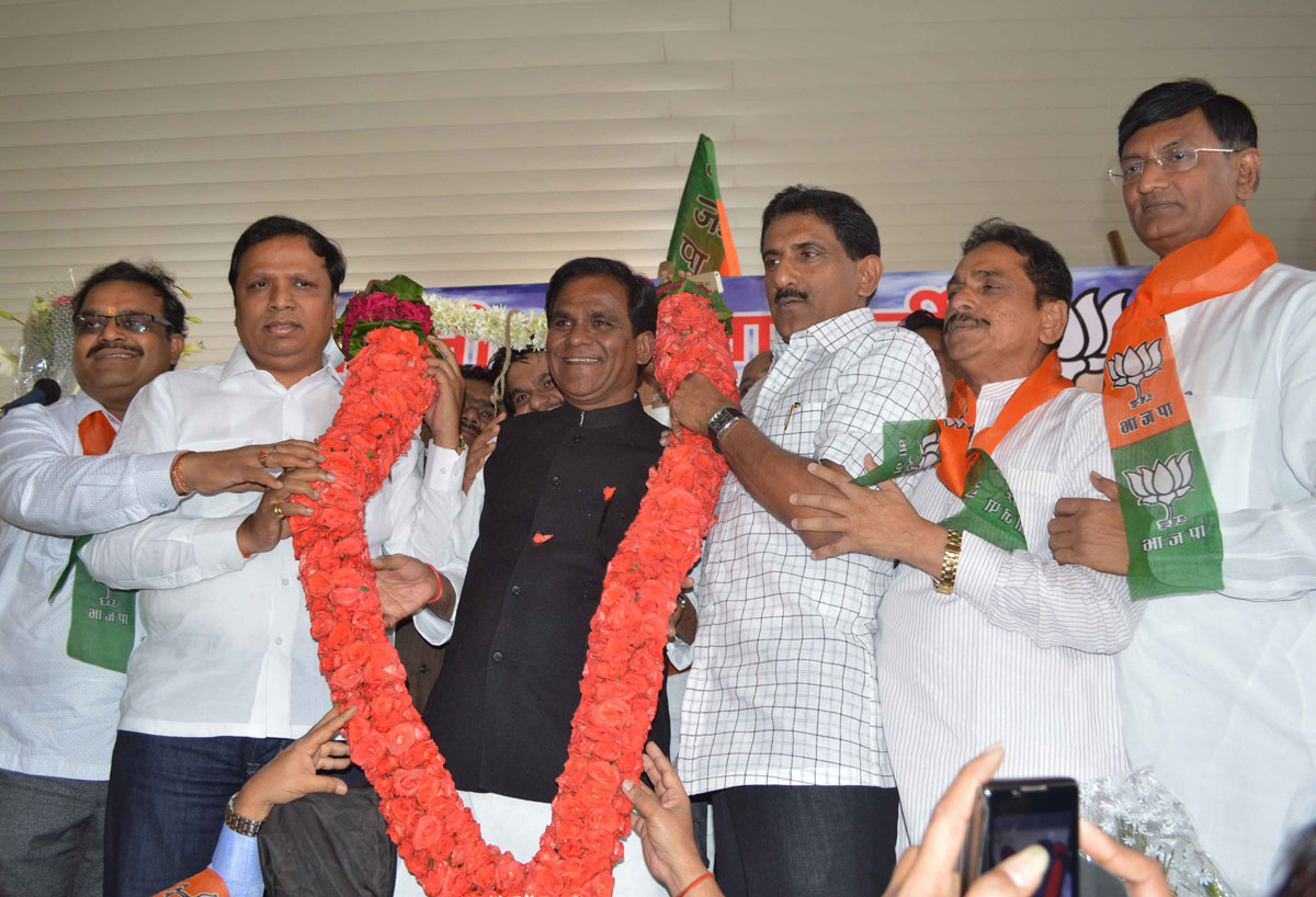 Newly Appointed BJP State President Raosaheb Danve-Patil Taking Charge at BJP State Office Nariman Point.