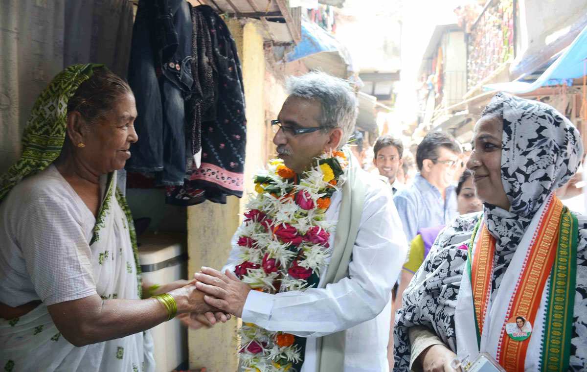 186-Mumbadevi Assembly Congress Party Candidate Amin Patel Padyatra at Nagpada.