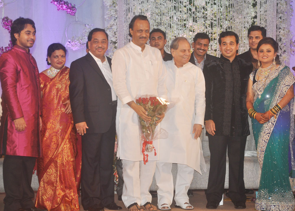 RECEPTION CEREMONY OF NITESH & RUTUJA RANE IN MUMBAI.