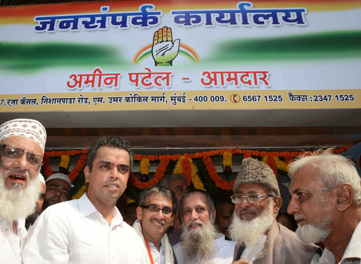MP.& UNION MINISTER OF STATE MILIND DEORA & MLA AMIN PATEL IN SOUTH MUMBAI MUMBADEVI ASSEMBLY.