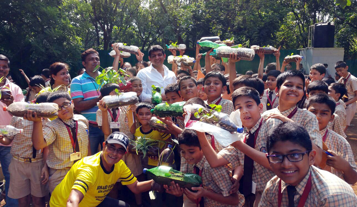 MLA Aslam Shaikh's Vision Foundation organised "Go Green with Plastic Waste" an Enviromental Awareness Program for School Children.