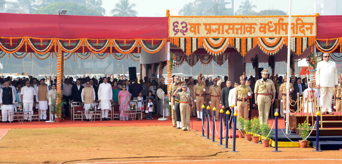 GOVERNOR K.SANKAR NARAYANAN & CHIEF MINISTER PRITHVIRAJ CHAVAN ON 63RD REPUBLIC DAY AT SHIVAJI PARK.