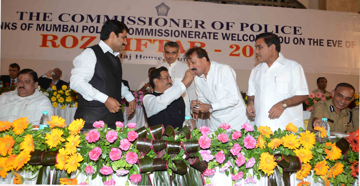 MUMBAI POLICE COMMISSIONER RAMZAN ROZA-E-IFTAR PARTY AT HAJ HOUSE CST