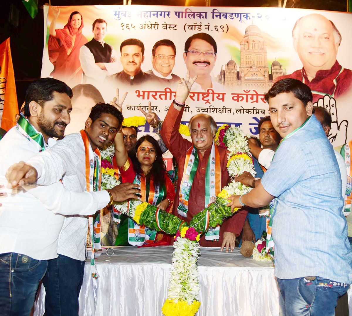 Congress Party Leader Gurudas Kamat during Election Campaign at Andheri.