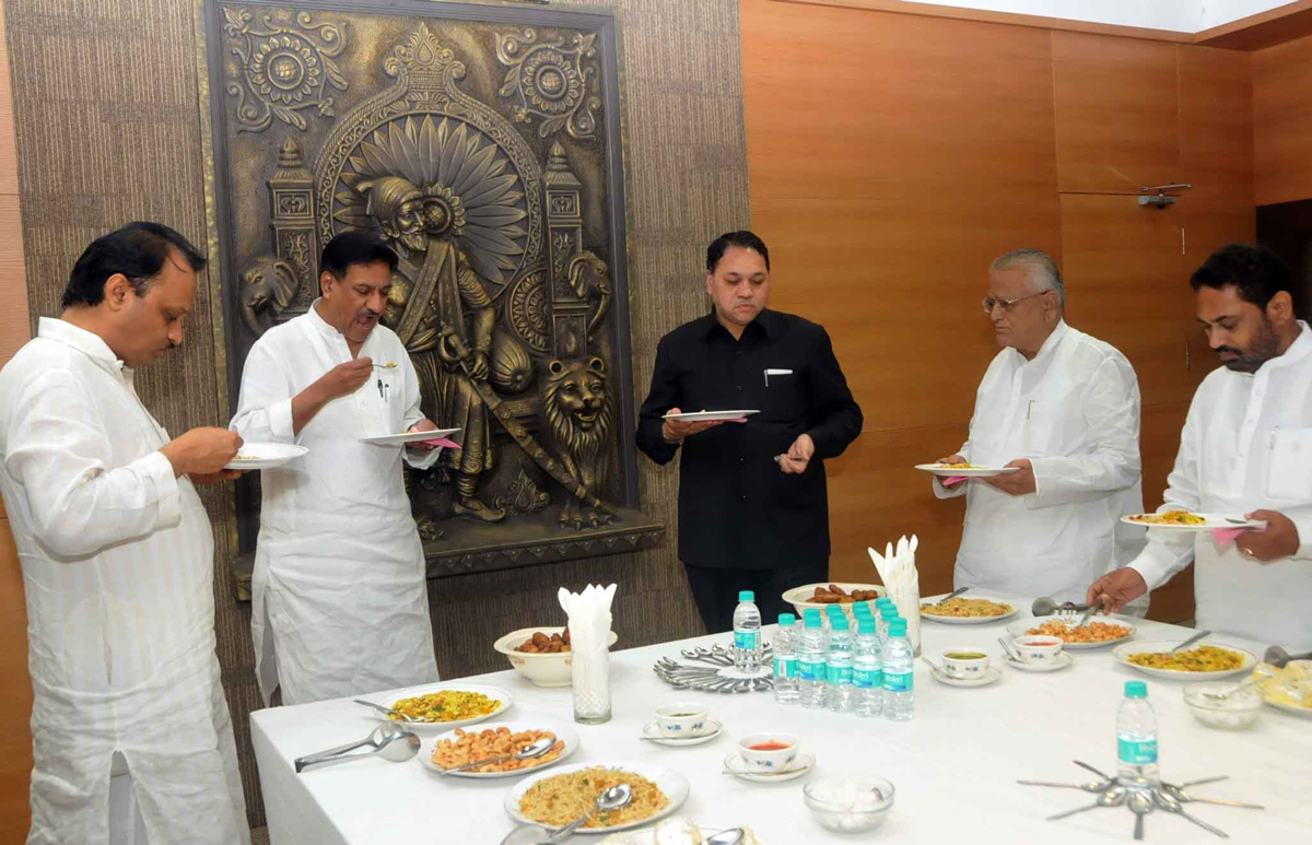 CHIEF MINISTER PRITHVIRAJ CHAVAN & DY.CHIEF MINISTER AJIT PAWAR AT VIDHAN BHAVAN AT THE END OF BUDGET SESSION IN MUMBAI.