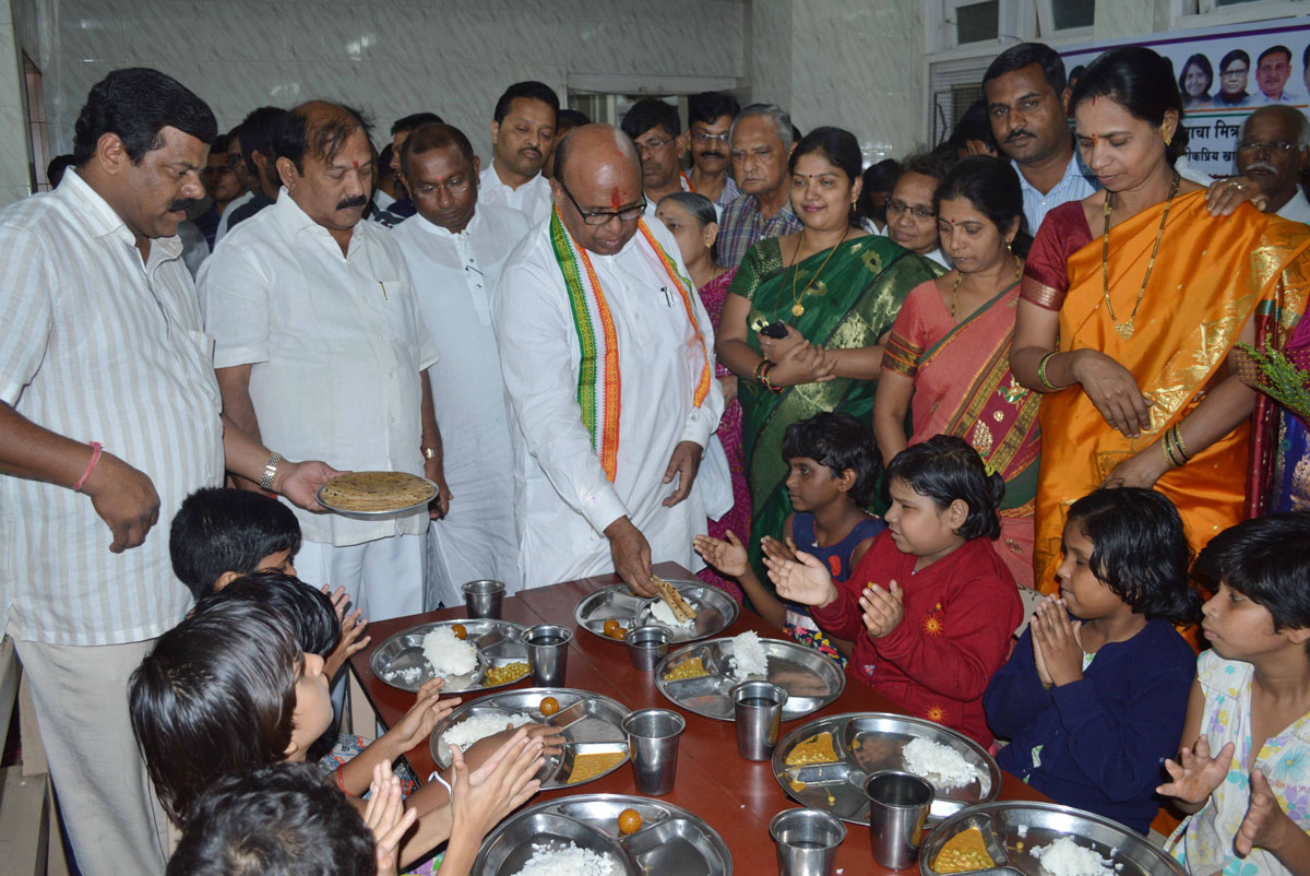 MP.Eknath Gaikwad & MLA.Kalidas Kolambkar celebrated NEW YEAR with Kamala Mehta Blind school childrens at Dadar.