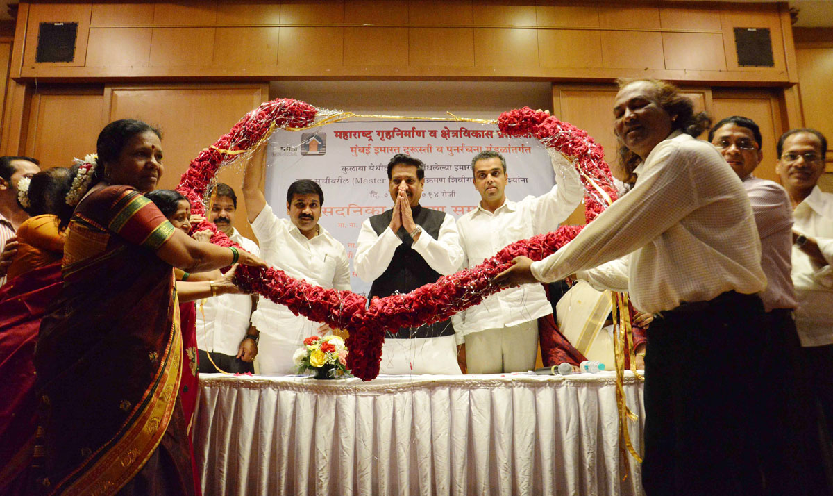 Chief Minister Prithviraj Chavan,Union Minister of State & MP.Milind Deora & State Minister Sachin Ahir in Sahyadri Guest House at Malabar Hill.