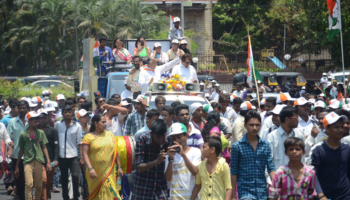 Election Campaign Rally & Padyatra of MP. Candidate Gurudas Kamat.