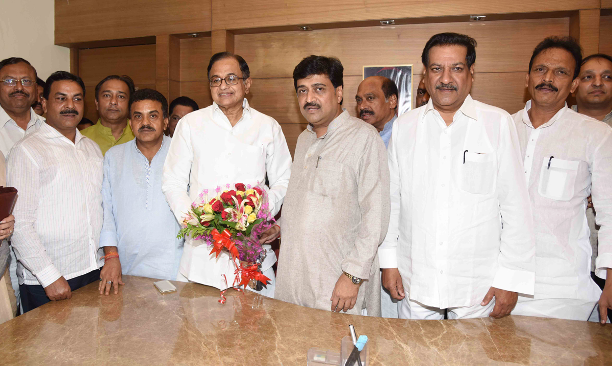 Congress Leader P.Chidambaram Candidate for Maharashtra Rajya Sabha (MP) Welcomed by Congress Leader's at Gandhi Bhavan in Mumbai.