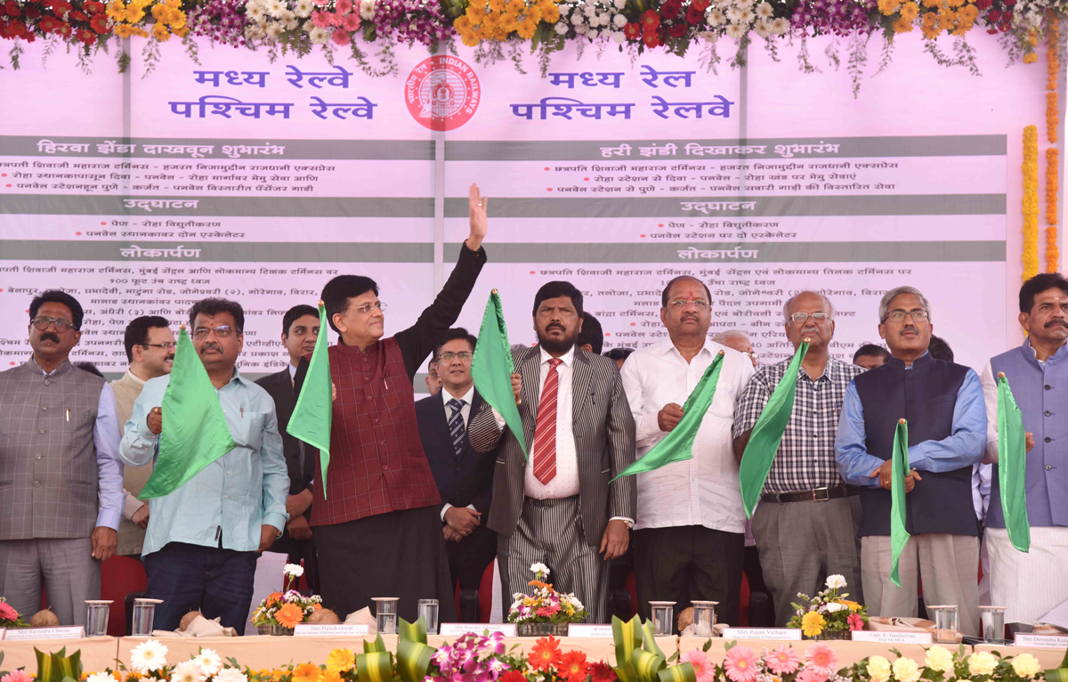 Central Minister Piyush Goyal for Flagging Off the new Mumbai-New Delhi Rajdhani Express & other Train Servies at Chhatrapati Shivaji Terminus on occason MOS Ramdas Athawale & others.