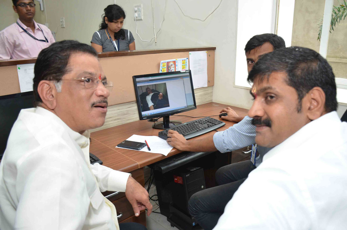 Minister Suresh Shetty & Minister Sachin Ahir Inaugurates Jeevandayee Bhavan at Worli.
