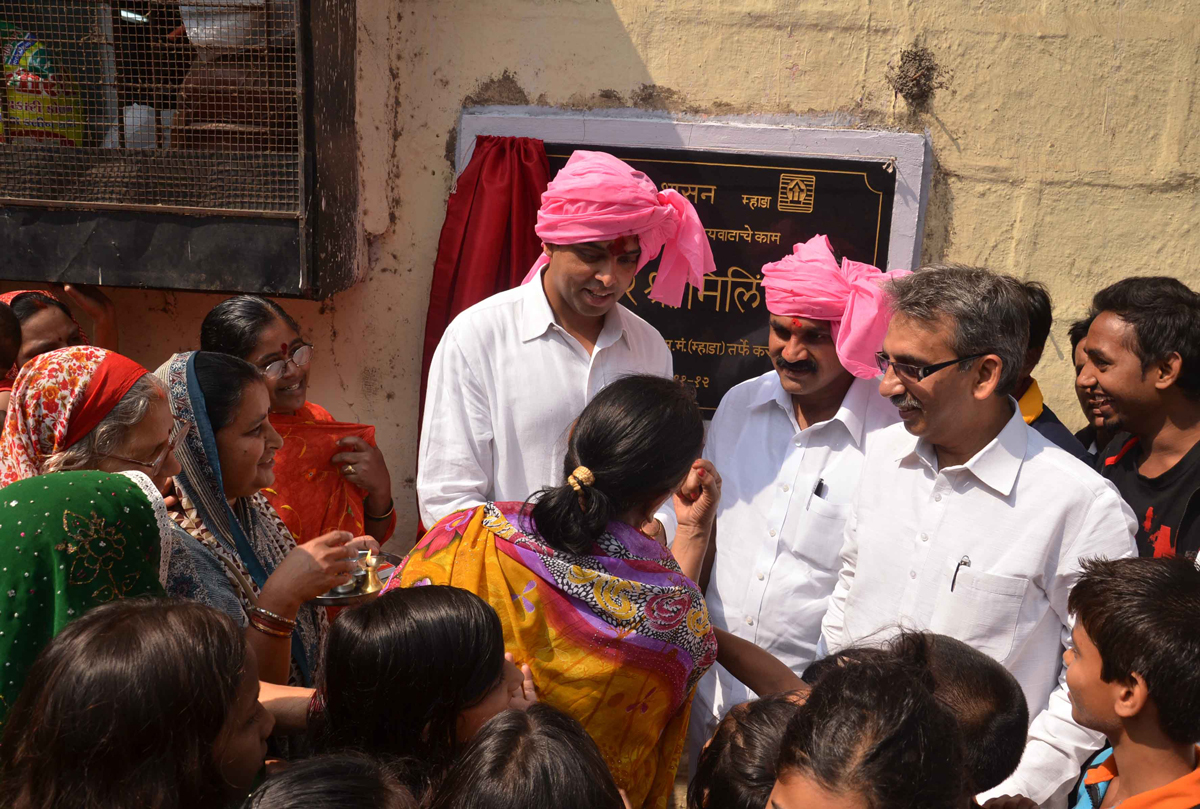UNION MINISTER OF STATE & MP.MILIND DEORA & MINISTER SACHIN AHIR IN SOUTH MUMBAI AT WORLI.