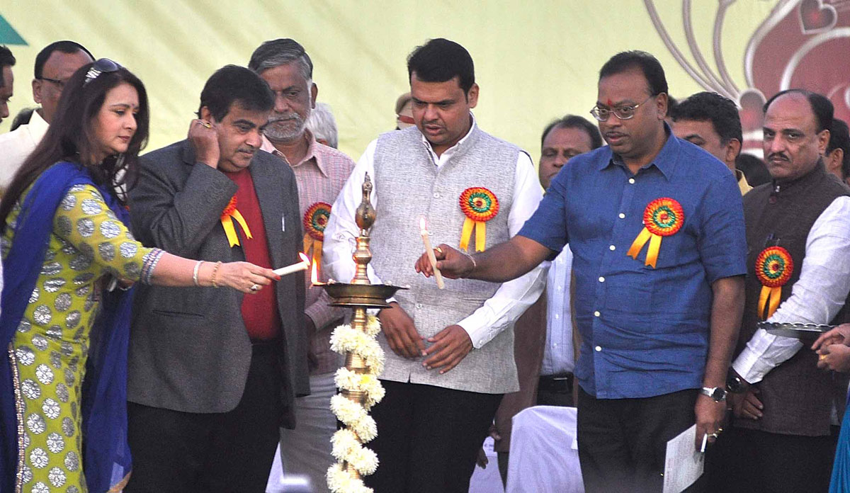 Chief Minister of Maharashtra Devendra Fadnavis & Union Transport Minister Nitin Gadkari at Nagpur.