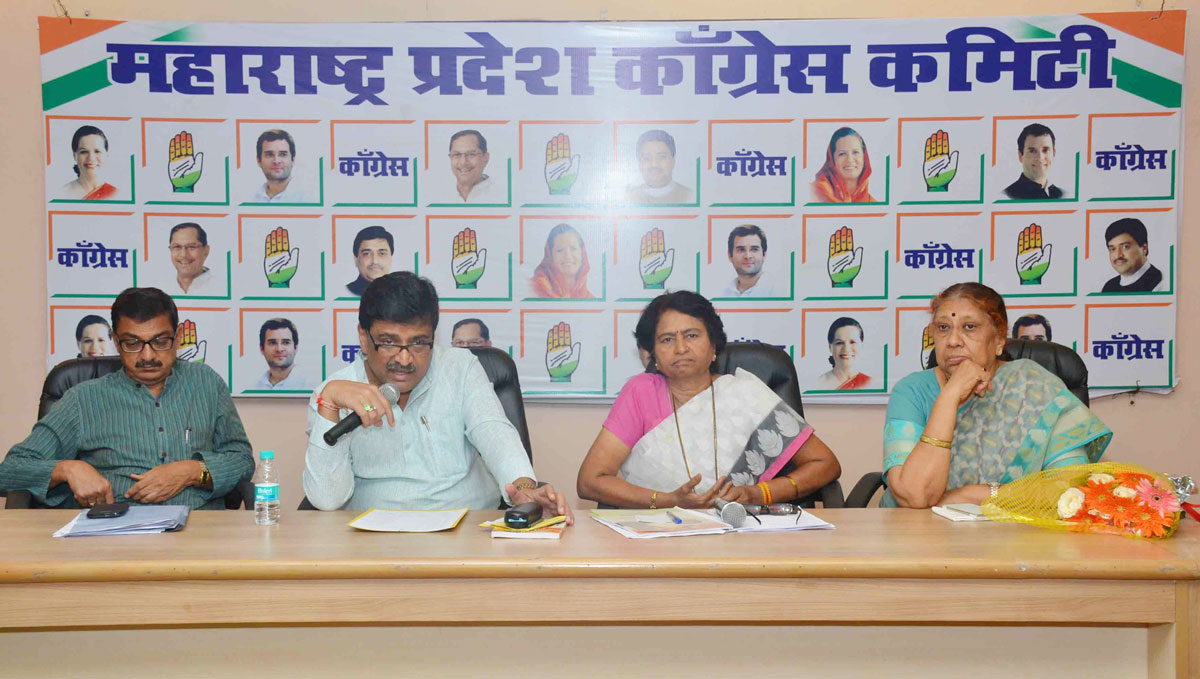 MPCC President & MP Ashokrao Chavan During Mahila Congress Meeting at Gandhi Bhavan.
